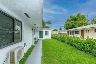 6125 SW 40th Ct in Miramar, FL - Foto de edificio - Building Photo