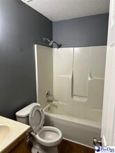 1013 E National Cemetery Rd in Florence, SC - Building Photo - Building Photo