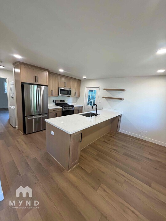 2262 Bonifacio St in Concord, CA - Foto de edificio