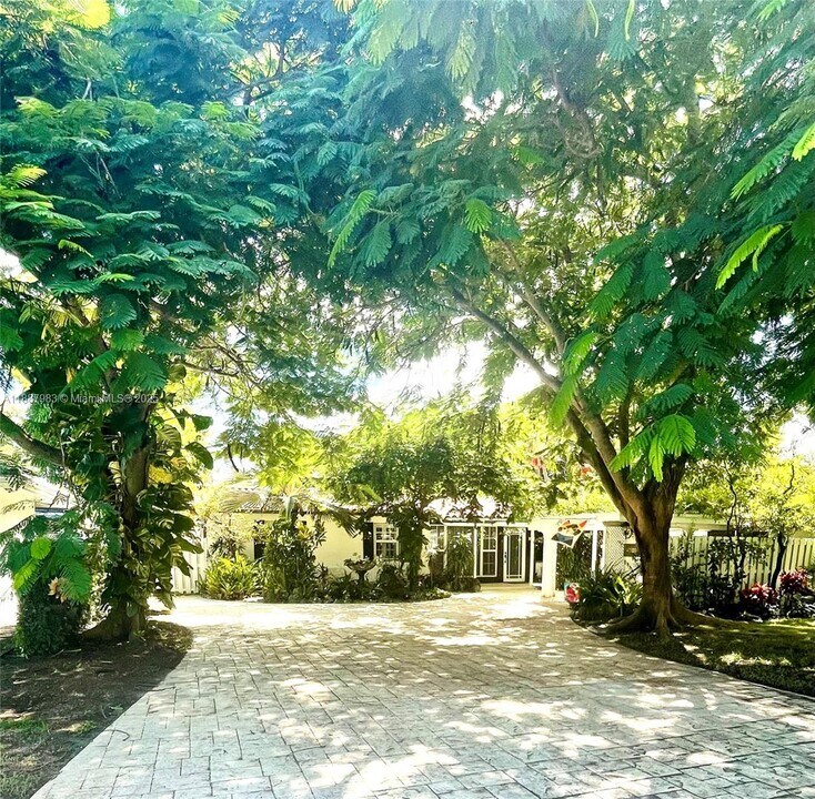 500 NE 27th Dr in Wilton Manors, FL - Building Photo