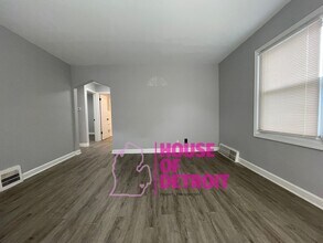 18313 Lindsay St in Detroit, MI - Building Photo - Building Photo