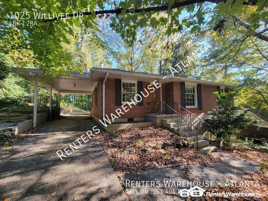 1025 Willivee Dr in Decatur, GA - Building Photo