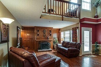 600 Silverstone Ln in Irving, TX - Building Photo - Building Photo
