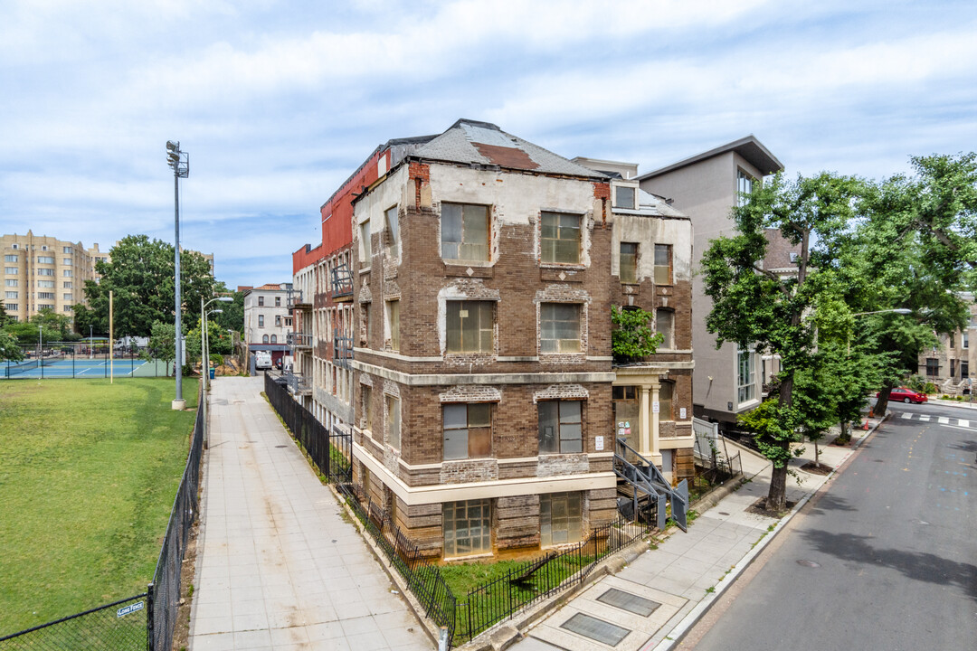 Columbia Heights in Washington, DC - Building Photo