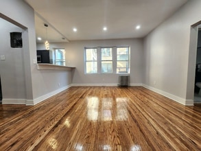600 Salem Ave-Unit -B8 in Elizabeth, NJ - Foto de edificio - Building Photo