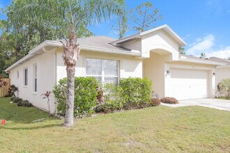 30511 Midtown Ct in Wesley Chapel, FL - Building Photo - Building Photo