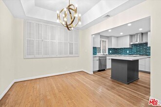 8455 Fountain Ave in West Hollywood, CA - Building Photo - Building Photo