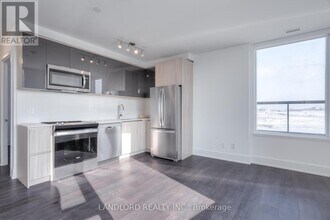 3100 Keele St in Toronto, ON - Building Photo - Building Photo