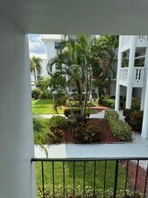 29 Colonial Club Dr in Boynton Beach, FL - Building Photo - Building Photo
