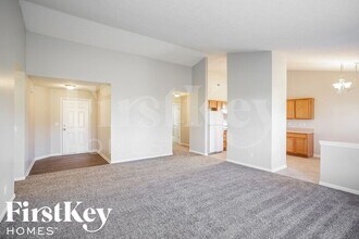 10622 Deercrest Ln in Indianapolis, IN - Foto de edificio - Building Photo