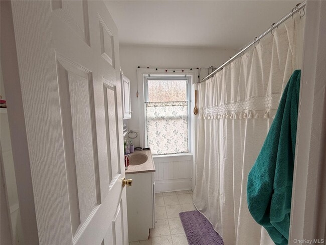 67 Old Albany Post Rd in Rhinebeck, NY - Building Photo - Building Photo