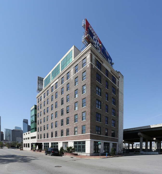 Tennison Lofts in Houston, TX - Building Photo