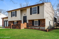 4011 Northumberland Dr in Louisville, KY - Foto de edificio - Building Photo