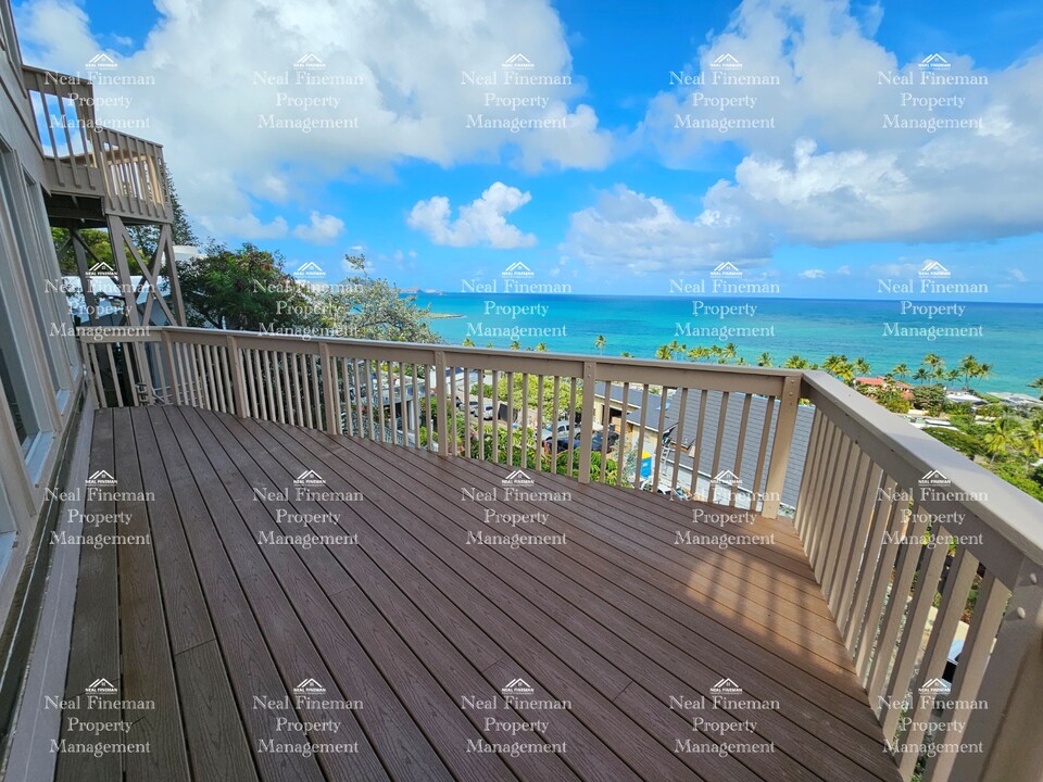 67 Aalapapa Pl in Kailua, HI - Building Photo