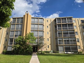 5201 NW 2nd Ave in Boca Raton, FL - Building Photo