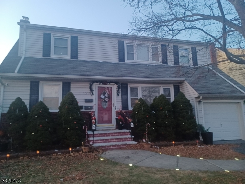 1315 Biscayne Blvd in Union, NJ - Foto de edificio