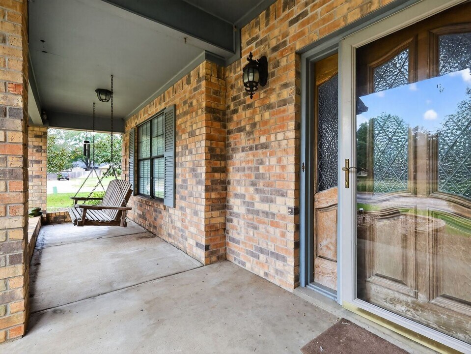 18270 Stillwood Ln in Flint, TX - Building Photo