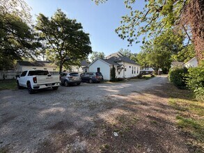 335 E Burton St in Murfreesboro, TN - Building Photo - Building Photo