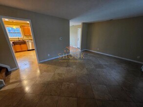 4 BR UPDATED HOME IN WEST LAFAYETTE SCHOOLS - Ask about our move-in special! in West Lafayette, IN - Building Photo - Building Photo