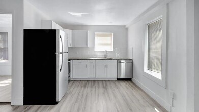 2737 Stuart Dr in Fort Worth, TX - Building Photo - Building Photo