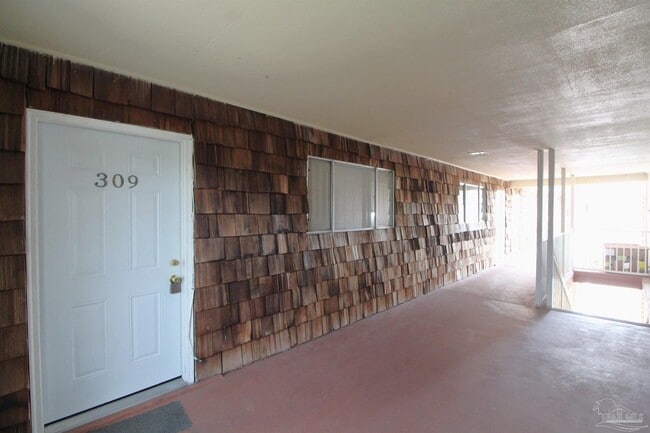 property at 600 Scenic Hwy