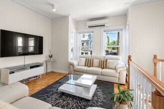 18 Loring St in Somerville, MA - Foto de edificio - Building Photo