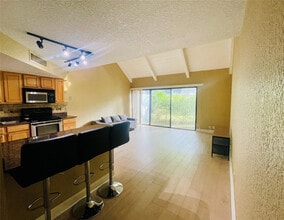 57 Deer Creek Rd in Deerfield Beach, FL - Building Photo - Building Photo