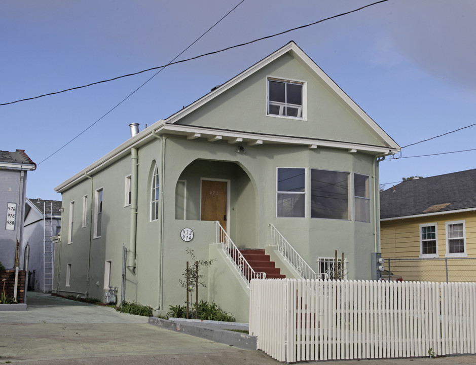 972 62nd St in Oakland, CA - Building Photo