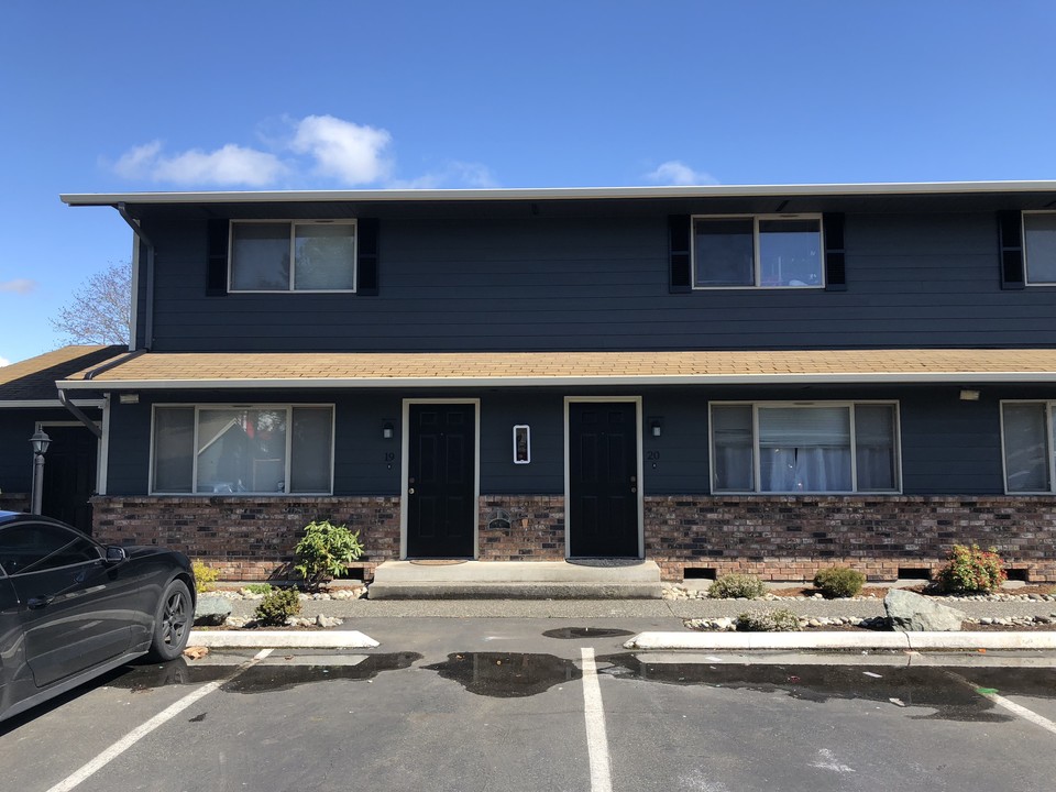 Cascade Vista Apartments in Everett, WA - Building Photo