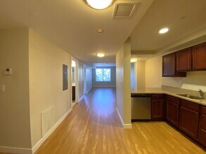 20 Pond St in Braintree, MA - Building Photo - Building Photo