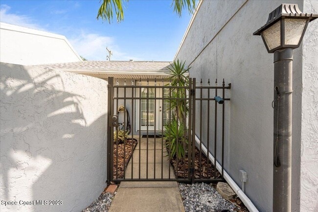 131 3rd Ave in Indialantic, FL - Building Photo - Building Photo