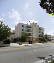 416 S Wilton Pl Apartments