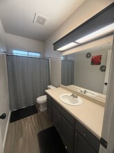 254 Driftwood Ave in Los Banos, CA - Building Photo - Building Photo