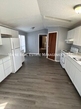 15 Rugosa Ln in Levant, ME - Foto de edificio - Building Photo