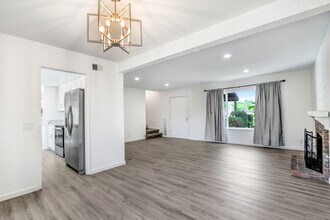 1589 N O'malley Way in Upland, CA - Building Photo - Building Photo