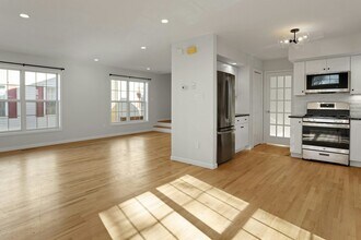 187 West Ave in Stamford, CT - Building Photo - Building Photo