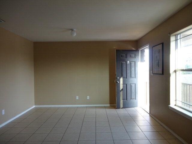 6339 Tecate Dr in Brownsville, TX - Foto de edificio - Other