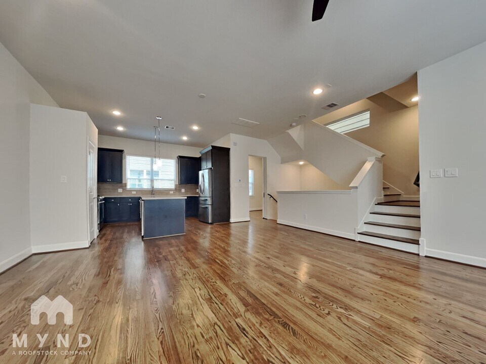 1006 W 18th St in Houston, TX - Foto de edificio