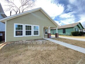 924 E Annie St in Fort Worth, TX - Building Photo - Building Photo