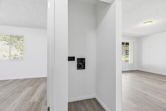 1800 Rockford Ave in Modesto, CA - Building Photo - Building Photo