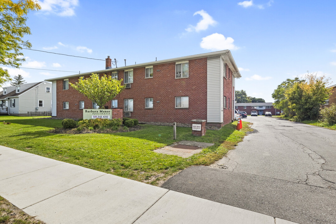 Barbara Manor in Rochester, NY - Building Photo