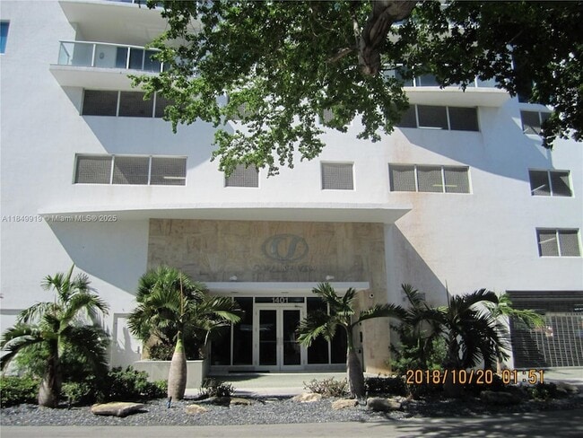 1401 SW 22nd St, Unit 504 in Miami, FL - Building Photo - Building Photo
