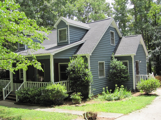 123 Bonaparte Dr in Hillsborough, NC - Building Photo - Building Photo