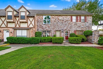 14719 Barryknoll Ln in Houston, TX - Building Photo - Building Photo