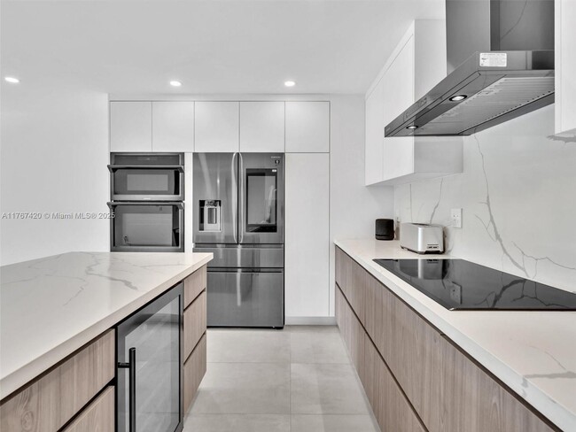 1101 River Reach Dr, Unit 302 in Fort Lauderdale, FL - Foto de edificio - Building Photo