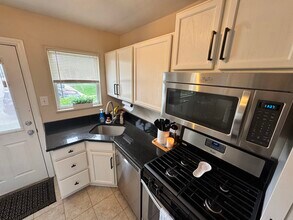 3324 Coolidge Hwy, Unit 48 in Royal Oak, MI - Building Photo - Building Photo