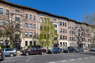 90 Prospect Park W in Brooklyn, NY - Building Photo - Building Photo