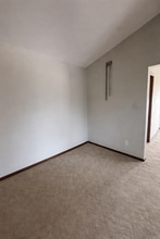 121 W Marshall St in El Dorado Springs, MO - Building Photo - Building Photo