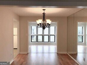 606 Park Ridge Cir in Marietta, GA - Building Photo - Building Photo