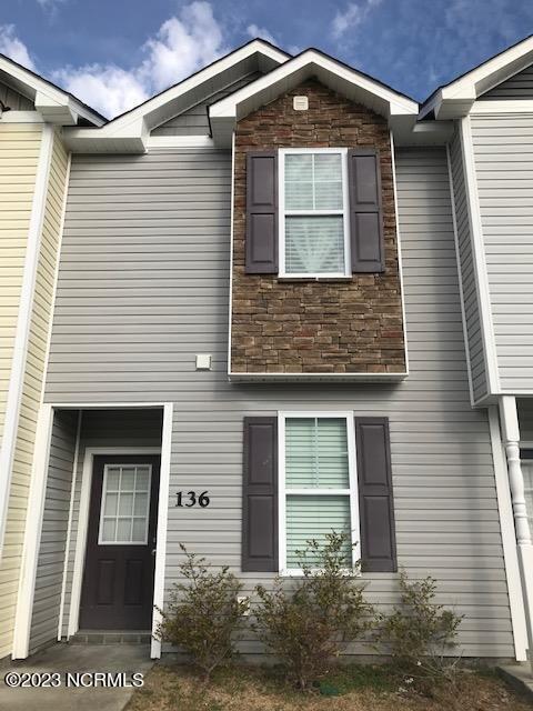 136 Waterstone Ln Photo
